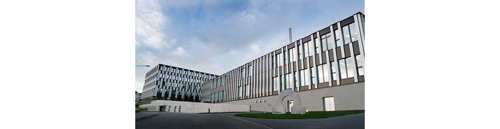 https://metrohm.scene7.com/is/image/metrohm/Metrohm%20Headquarters%20Building-1?qlt=85&ts=1647357242524&dpr=off